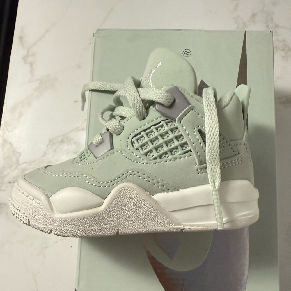 Kids Seafoam Jordan 4